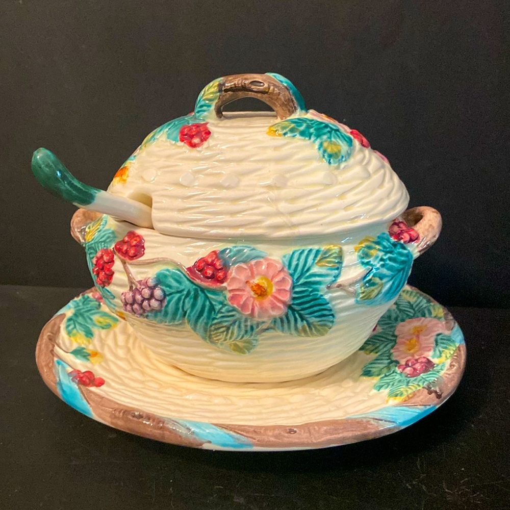 The Haldon Group Ceramic Majolica Fruits Sauce Grave Boat/Spoon & Underplate VTG